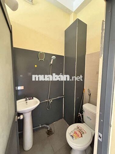Phòng studio giá rẻ ngay cầu tham lương trường chinh cộng hòa