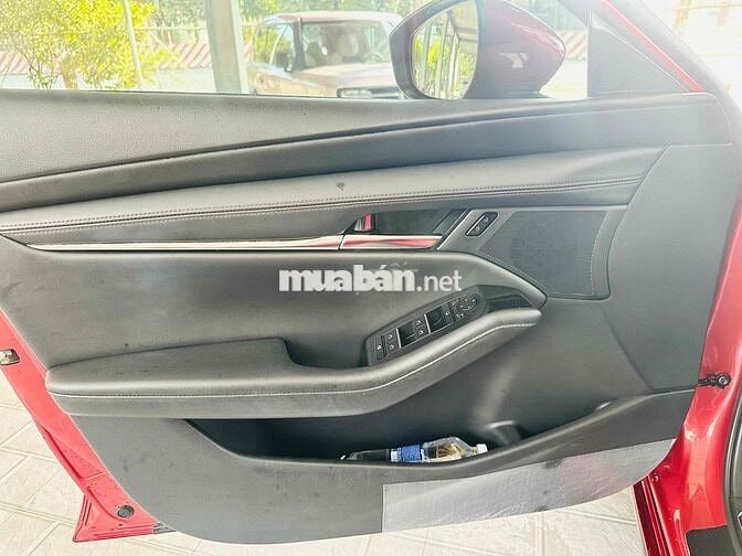 Mazda 3 2023 1.5L Luxury Đỏ Pha Lê 558Tr