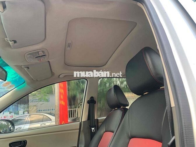 Hyundai Grand i10 2011 1.2 AT - 11000 km
