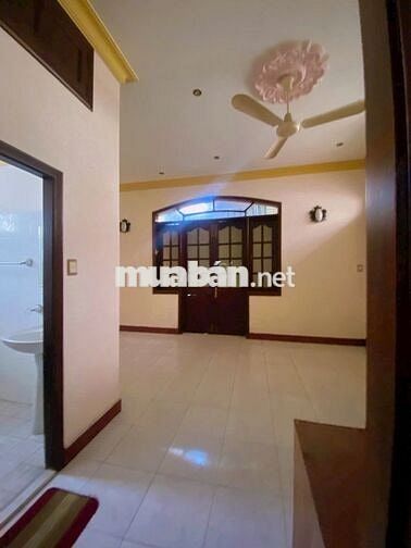 Biệt thự mini đường Hàn Hải Nguyên Quận 11 dt( 11 x 11m)  giá 10.9 tỷ