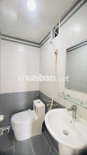 NHÀ HẺM RẠCH BÙNG BINH 1 TRỆT 2 LẦU DT 85M2 CHỈ 6.5 TỶ NGAY TT Q3