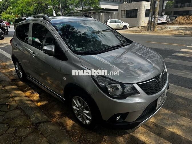 Ô tô VinFast Fadil 2021 màu bạc, 35.000 km