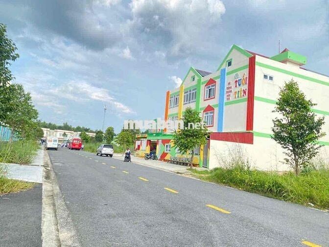 Về quê bán nhanh Giảm thêm 300tr  Ngay trường Thcs Lai Uyên