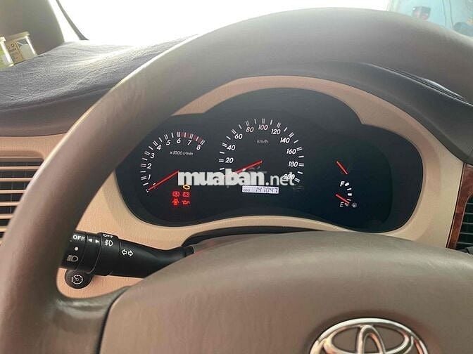 Toyota Innova 2008 G - 147000 km