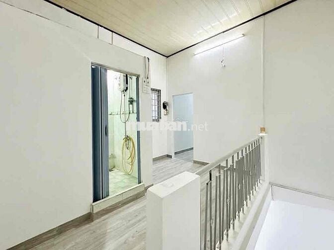 Nhà Thích Quảng Đức_ Phú Nhuận, Hẻm Thông, 3 Phòng Ngủ, 4,2x16m2 ☀️☀️