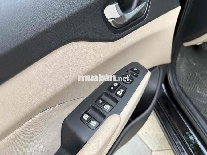Hyundai Accent 2023 1.4 MT - 60000 km