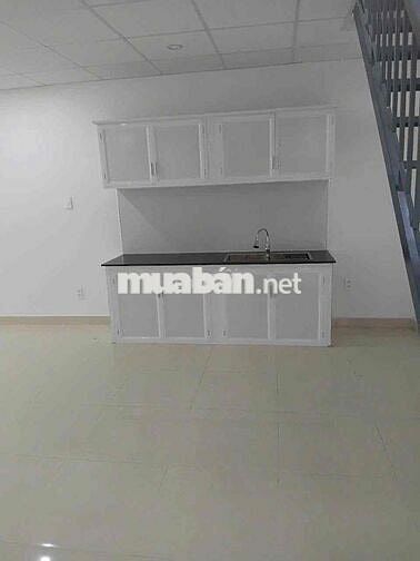 NHÀ RỘNG TX25. TRỆT TRỐNG SUỐT. LỬNG 2PN WC. PHÙ HỢP ONLINE, MAY MẶC..