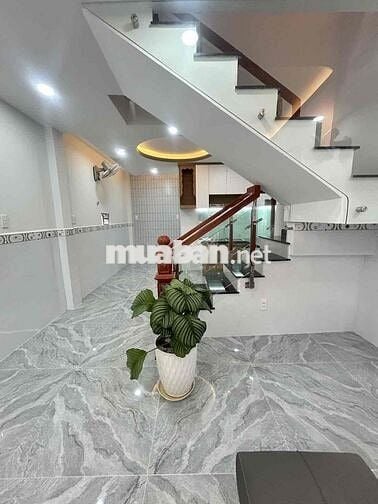 NHÀ MỚI 2 TẦNG BÙI VĂN NGỮ Q12- HẺM XE HƠI NGAY CHỢ ĐÔNG QUANG