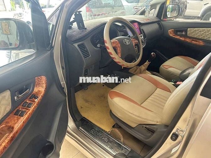 💲: 238 triệu 🚘: TOYOTA INNOVA E 2013 Bản đủ