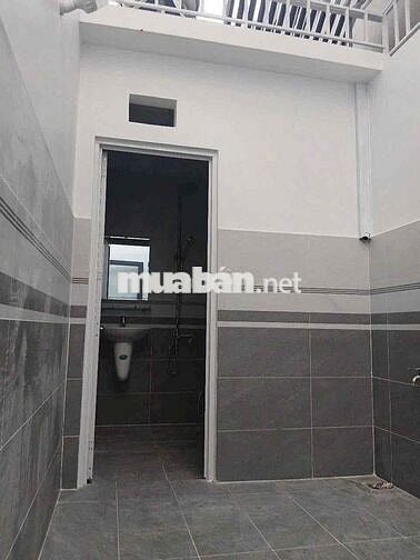 NHÀ RỘNG TX25. TRỆT TRỐNG SUỐT. LỬNG 2PN WC. PHÙ HỢP ONLINE, MAY MẶC..