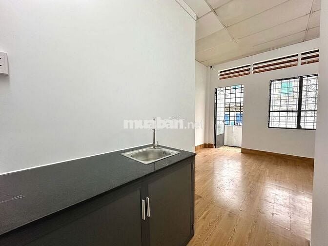 🏡 TRỐNG SẴN PHÒNG MỚI SIÊU RỘNG CÓ GÁC NGAY HÀNG XANH 🏡