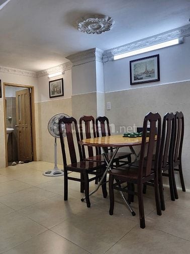 BÁN CĂN NHÀ HIẾM TẠI QUẬN 4, VỊ TRÍ VÀNG - MẤT 1 PHÚT QUA QUẬN 1