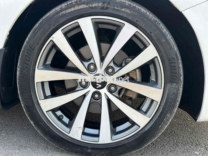 Kia K3 2014 1.6 AT - 120000 km 1 chủ bao zin chêch