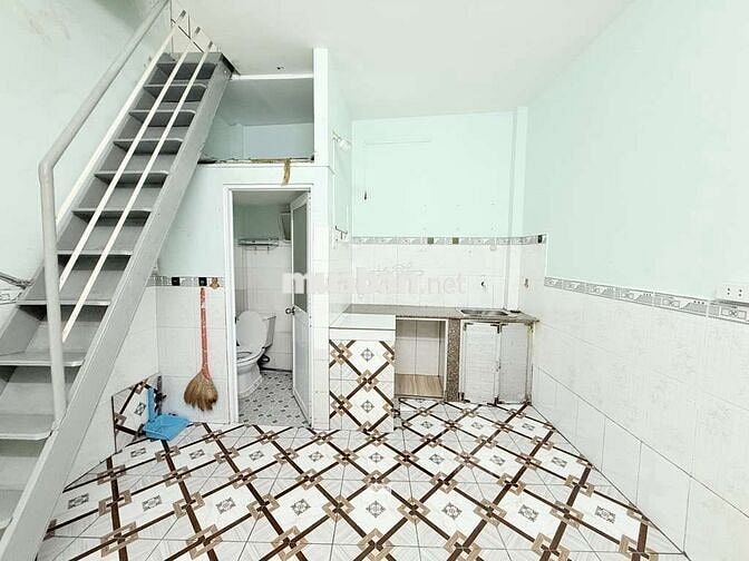 Nhà 2 tầng hẻm thông sổ hồng riêng 1 tỷ 99 Lương Ngọc Quyến Phường 5
