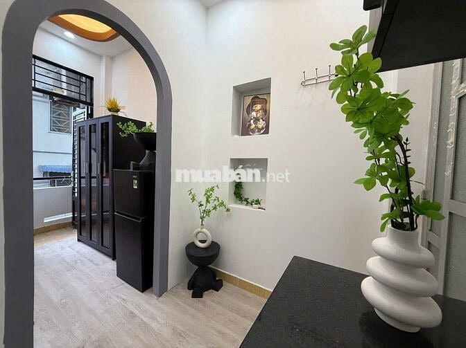 🏡 CHDV1PN tách bếp – Cô Bắc, Phú Nhuận tone đen – trắng siêu hiện đại!