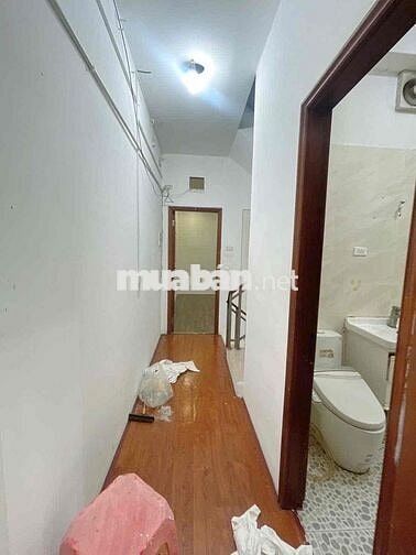 Cho thuê nhà nguyên căn khu VIP Tân Sơn Nhì, .: 4 x 18 M đúc 3  Tấm