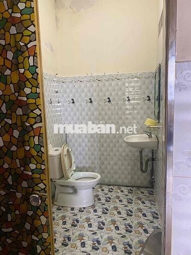 cần tìm 1 bạn nam ở ghép để share tiền phòng giá mỗi người 2 tr