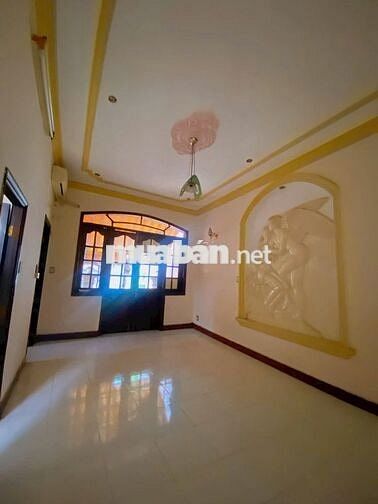 Biệt thự mini đường Hàn Hải Nguyên Quận 11 dt( 11 x 11m)  giá 10.9 tỷ