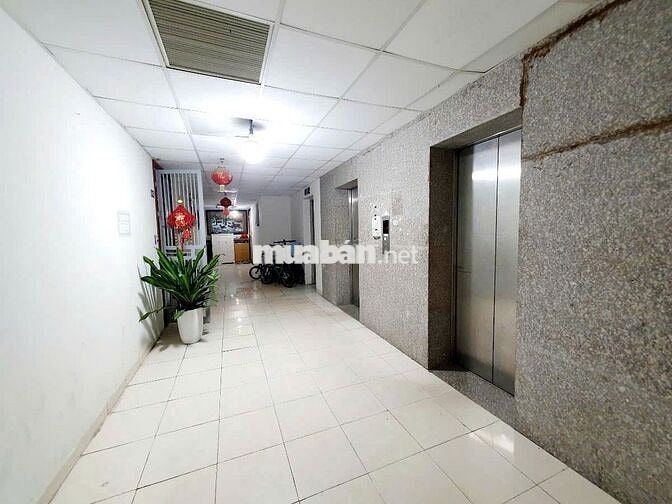 Cần tiền bán gấp CH CT1C KĐT TP Giao Lưu, 73m2, 2N,2WC giá 5.5 tỷ