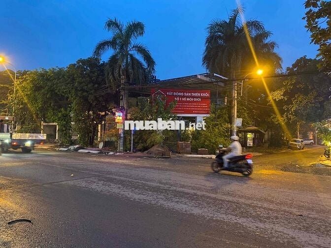 Mặt bằng kinh doanh 550m2 góc 2 mặt tiền Đường số 1