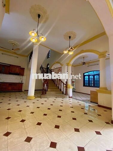 Biệt thự mini đường Hàn Hải Nguyên Quận 11 dt( 11 x 11m)  giá 10.9 tỷ