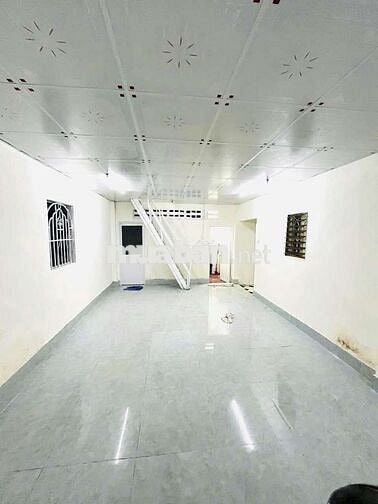 Bán nhà, Thành Thái, Quận10, 63m2, 7pn 3tầng, hẻm thông, sát MT Đường