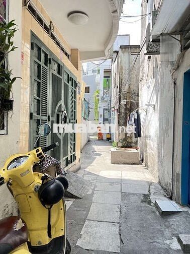 Bán nhà, Thành Thái, Quận10, 63m2, 7pn 3tầng, hẻm thông, sát MT Đường