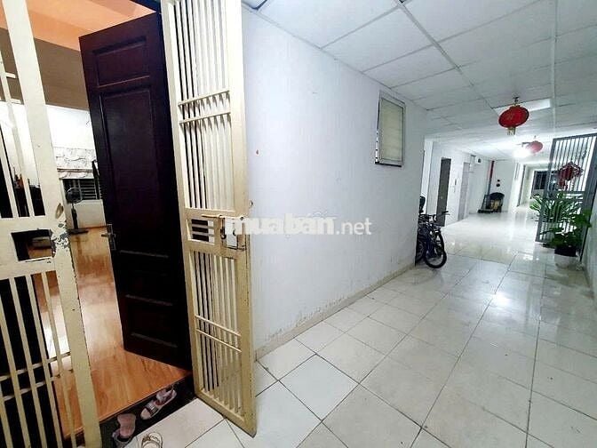 Cần tiền bán gấp CH CT1C KĐT TP Giao Lưu, 73m2, 2N,2WC giá 5.5 tỷ