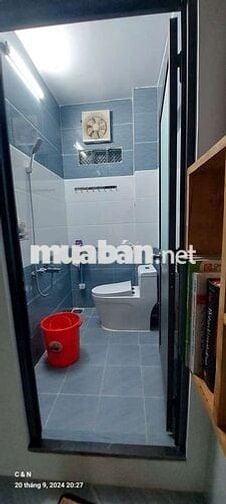 cần bán nhà gác lửng như hình đăng