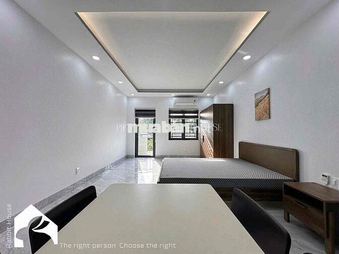 CĂN HỘ BAN CÔNG FULL NỘI THẤT NGAY TRUNG TÂM TÂN BÌNH
