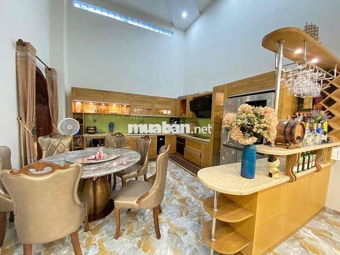 bán căn biệt thự phú lộc căn nhà nội thất vip . chủ bán nhanh