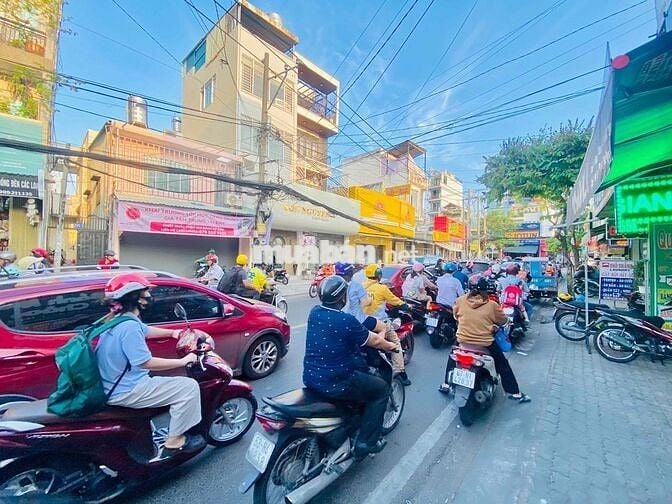 CHO THUÊ MBKD VỊ TRÍ GẦN CHỢ , TRƯỜNG HỌC KHU SẦM UẤT Q7
