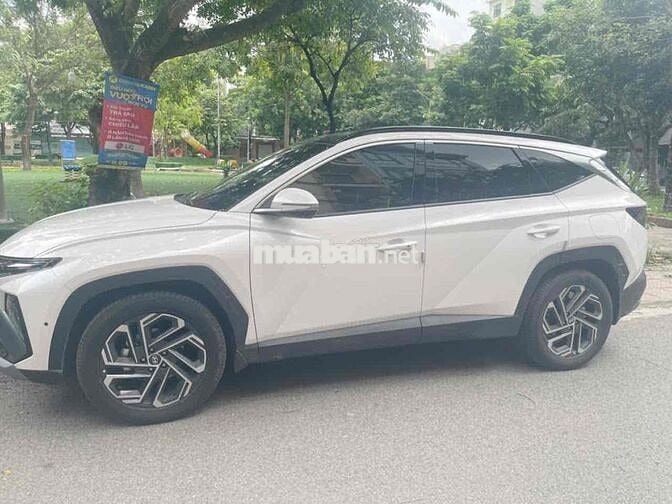 Hyundai Tucson 2025 1.6 Turbo - 4000 km