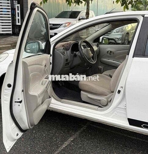 Nissan Sunny 2013 1.5 XL - 120 km