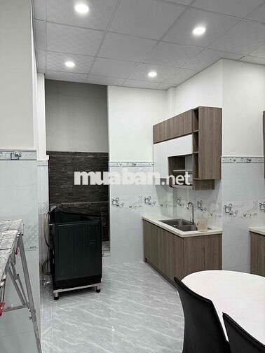 Cho thuê nhà hẻm lớn đường Bùi Viện, Phường Phạm Ngũ Lão quận 1