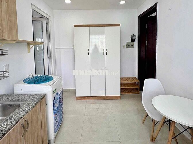 Cho Thuê Căn Hộ 1PN Tách Bếp Ban Công Thang Máy Ở Trần Quang Khải Q1