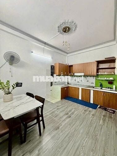 NHÀ ĐẸP HẺM Ô TÔ – SÁT MẶT TIỀN TRƯƠNG THỊ HOA – GẦN METRO TTH, Q12 🔥