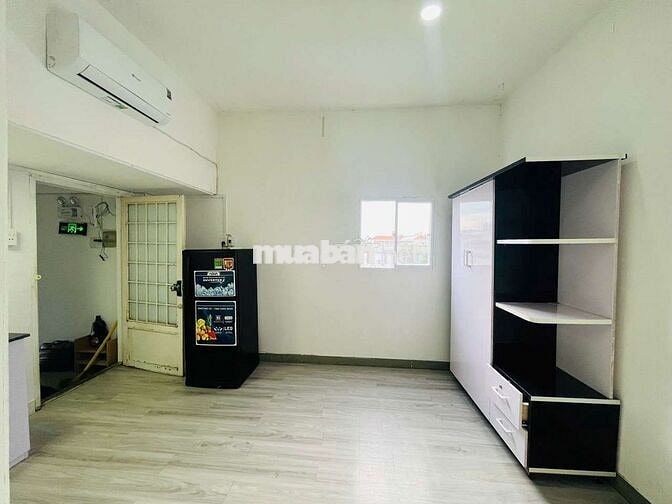 [Đúng giá] - Phòng đủ tiện nghi - Thoáng mát - gần CMT8 quận 10