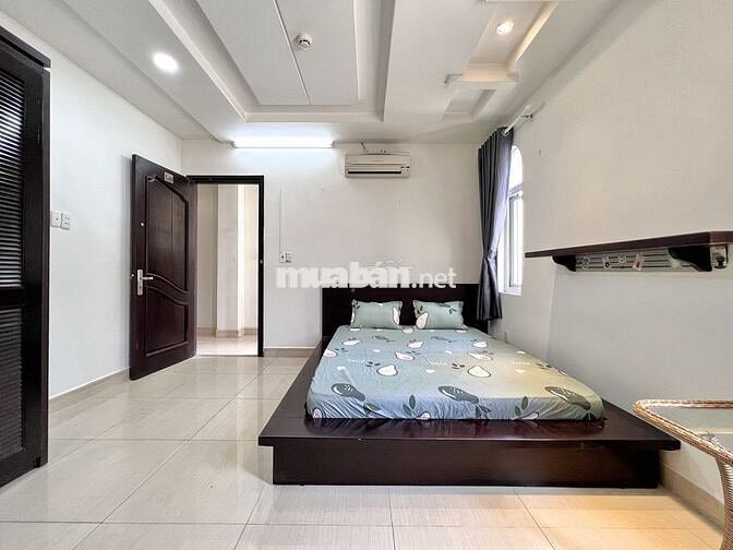 PHÒNG MỚI CỬA SỔ TRỜI THOÁNG MÁT CÓ THANG MÁY FULL NỘI THẤT XỊN