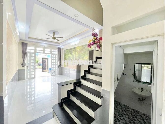 GIÁ CHƯA TỪNG CÓ NHÀ TRUNG TÂM THỦ DẦU MỘT GẦN BIG C 90m2 CHỈ 990TR