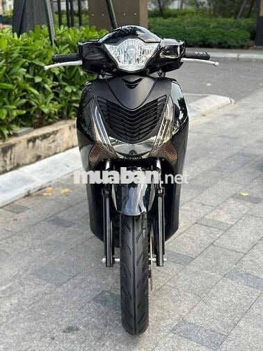 Cần bán SH 150 cuối 2013 màu đen cực đẹp- Giá tốt