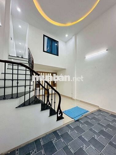 GIÁ 3.8 TỶ! NHÀ ĐỊNH CÔNG - HOÀNG MAI: 63M², 2 TẦNG - LÔ GÓC 2 THOÁNG!