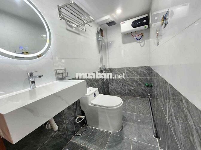 Bán tập thể phố Tân Mai. 3n 2vs. Giá 3.79 tỷ