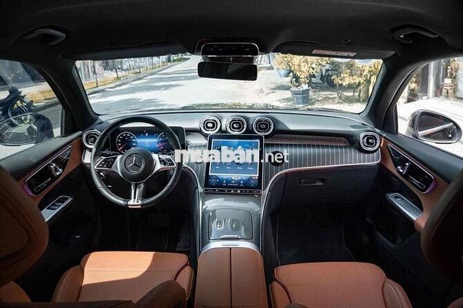 Mercedes GLC200 4Matic 2023 - Đen Nâu - 17.000 km