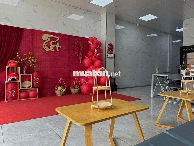 CHDV full nội thất 1pn ban công cửa sổ cực rộng ngay Cộng Hoà TB