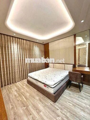 Cho Thuê Nhà Đường Nơ Trang Long, Bình Thạnh ( Sân Thượng - 4PN, 5WC )