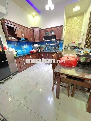 NHÀ 4 TẦNG MỚI ĐẸP ( 4m x 15m) HL2 BTĐ