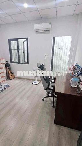 CẦN BÁN GẤP NHÀ 4x15 (4.1 tỷ), Đang vay bank 3.4tỷ, Lê Trọng Tấn