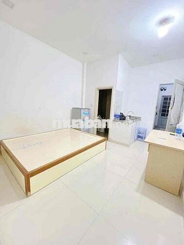 Cho Thuê Phòng Ban Công Cửa Sổ Full Nội Thất Ngay Phú Thọ Hoà Tân Phú