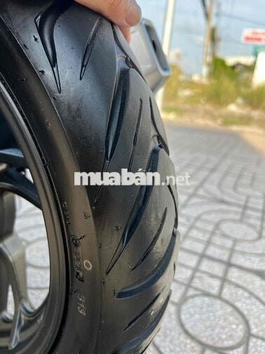 Vario 150 2021 trắng đen như mới.